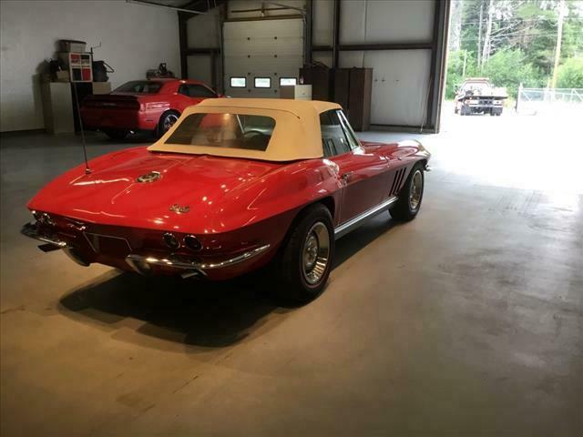 Chevrolet Corvette 1966 image number 30