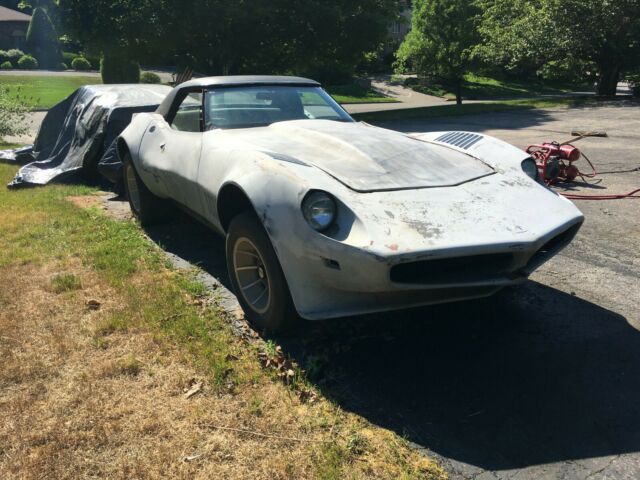 Chevrolet Corvette 1968 image number 13