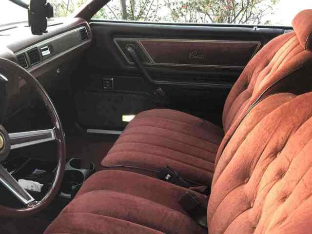 Chrysler Cordoba 1977 image number 13