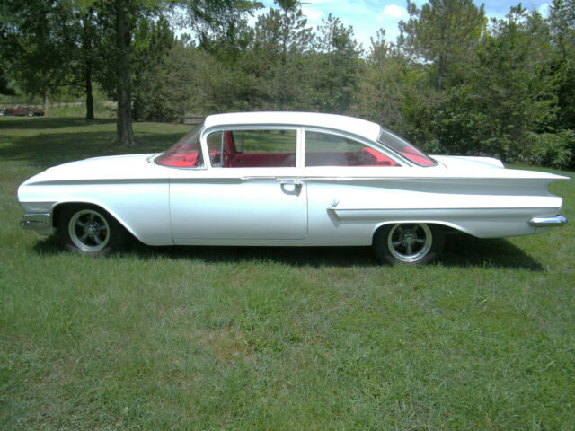 Chevrolet Bel Air/150/210 1960 image number 27