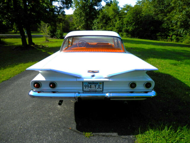 Chevrolet Bel Air/150/210 1960 image number 29