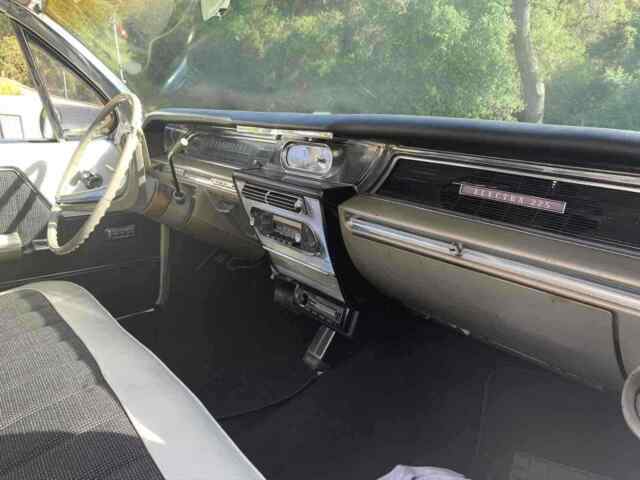 Buick Electra 225 1962 image number 22