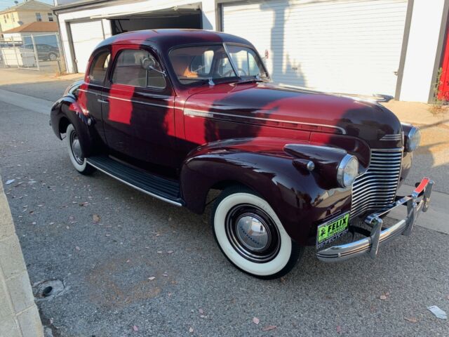 Chevrolet Special Deluxe 1940 image number 12