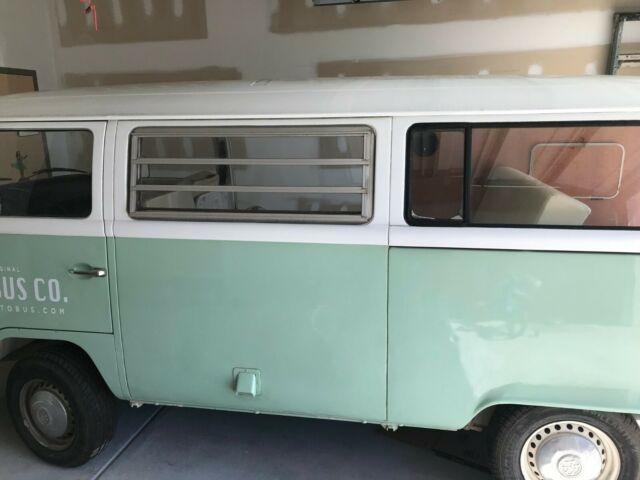 Volkswagen Bus/Vanagon 1971 image number 20