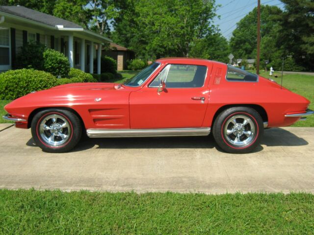 Chevrolet Corvette 1964 image number 1