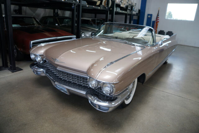 Cadillac Series 62 V8 Convertible 1960 image number 24