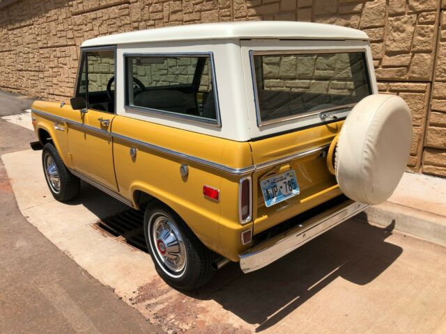 Ford Bronco 1972 image number 2