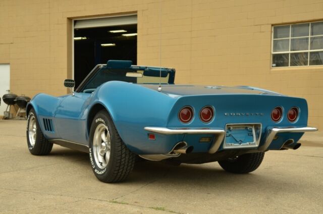 Chevrolet Corvette 1968 image number 21