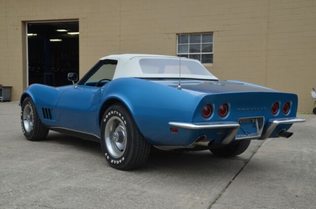 Chevrolet Corvette 1968 image number 29