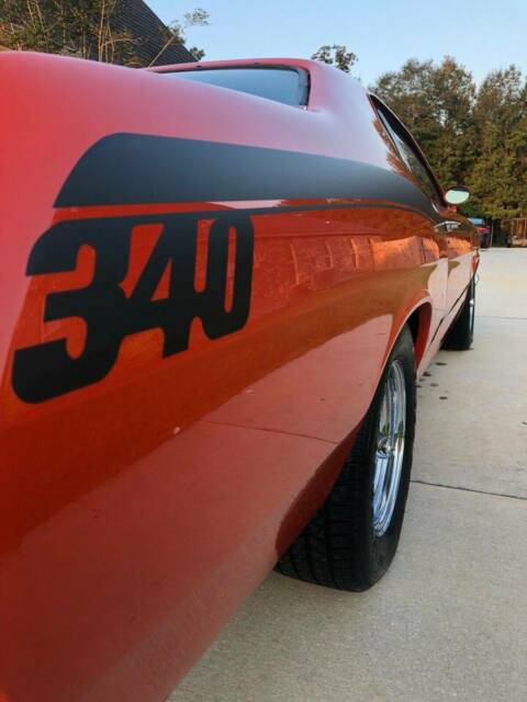 Plymouth Duster 1972 image number 40