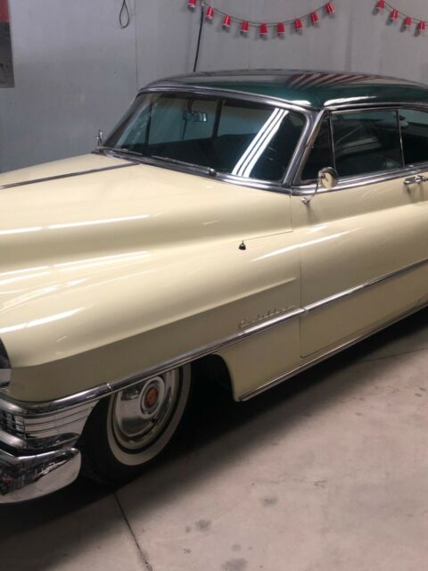 Cadillac DeVille 1952 image number 18