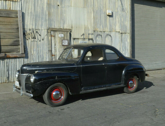 Ford DeLuxe 1941 image number 12