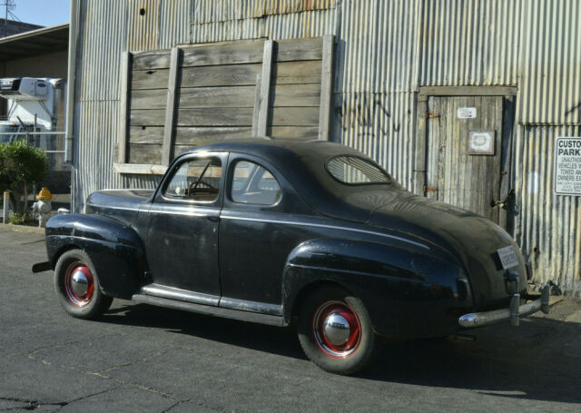 Ford DeLuxe 1941 image number 15