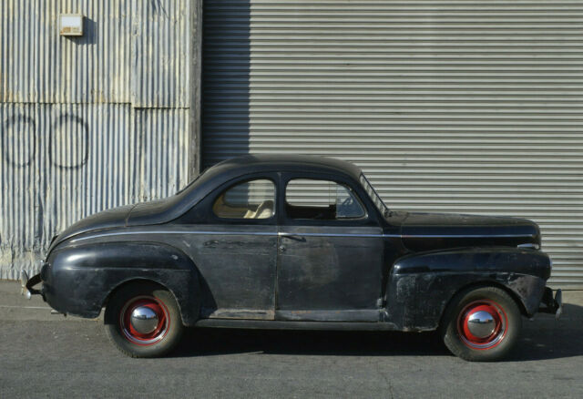 Ford DeLuxe 1941 image number 16