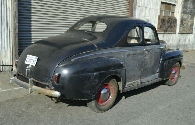 Ford DeLuxe 1941 image number 5