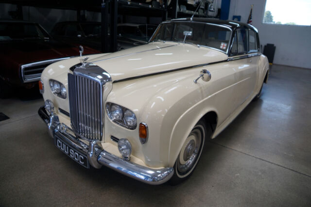 Bentley S3 1965 image number 28