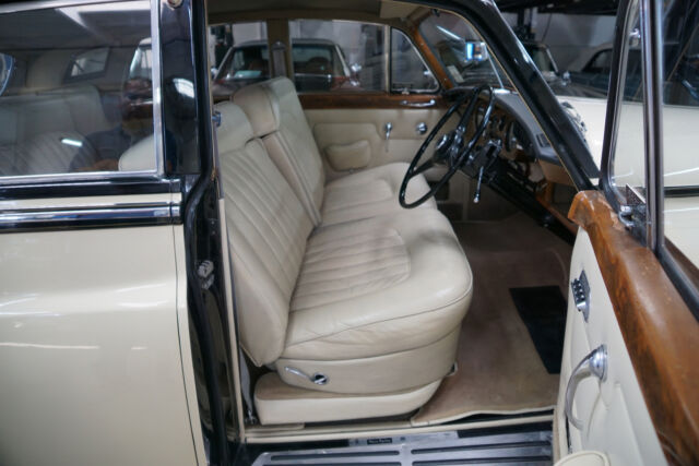 Bentley S3 1965 image number 44