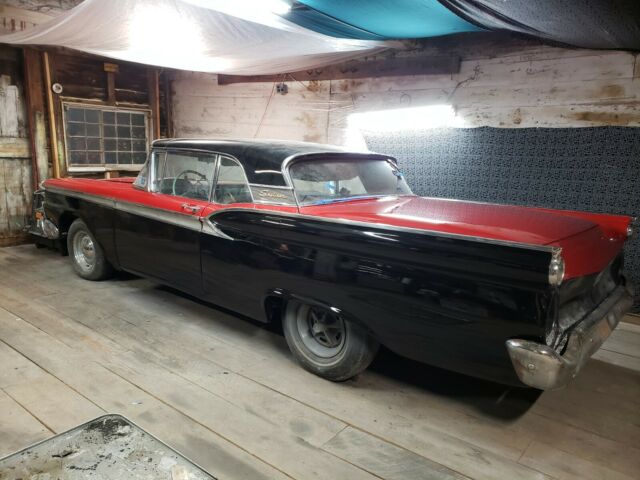 Ford Galaxie 1959 image number 0