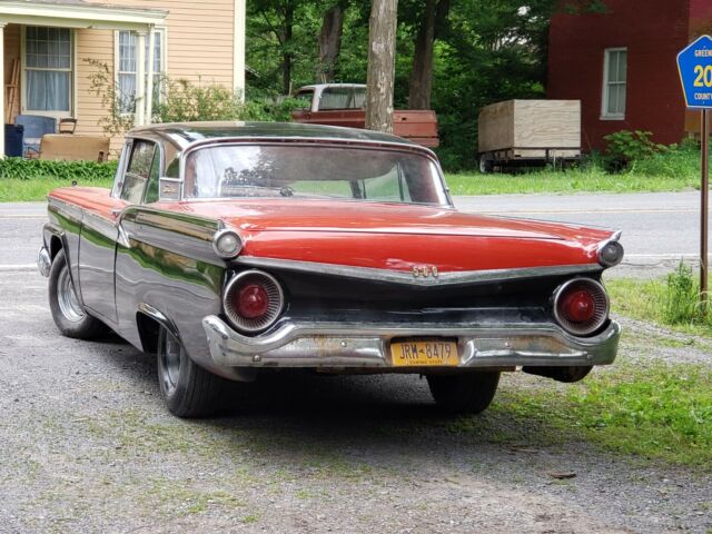 Ford Galaxie 1959 image number 1