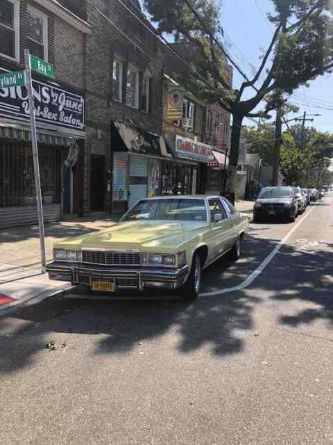 Cadillac DeVille Coupe 1977 image number 29