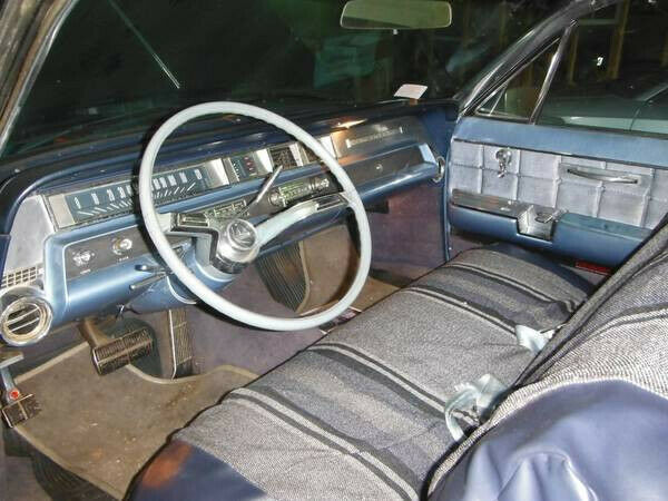 Oldsmobile Eighty-Eight 1963 image number 15