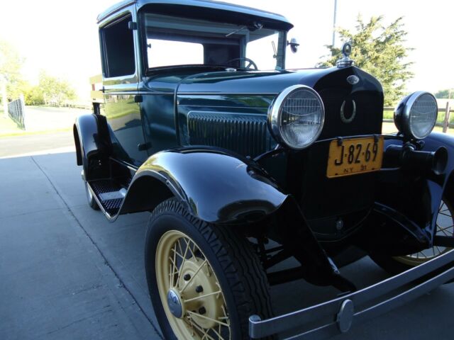 Ford Model A 1931 image number 3