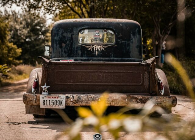 Dodge Truck 1947 image number 28