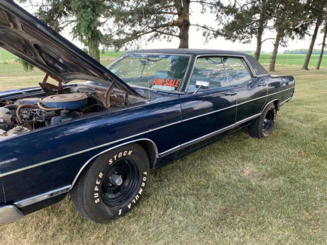 Ford Galaxie 1969 image number 19