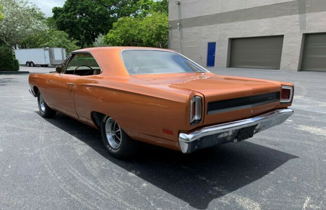 Plymouth Road Runner 1969 image number 27