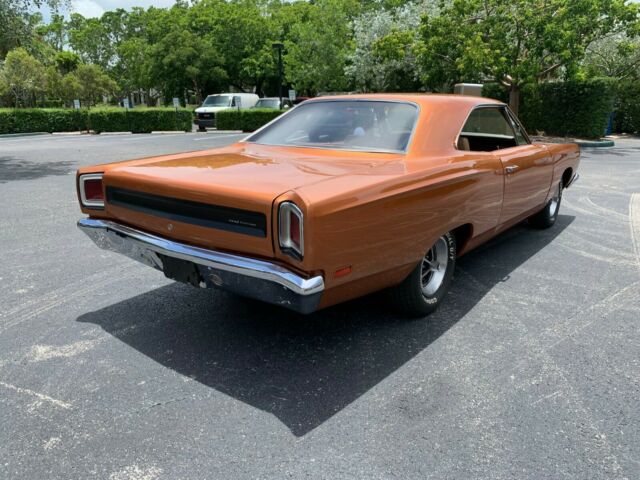 Plymouth Road Runner 1969 image number 29