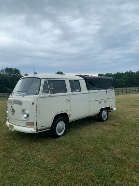 Volkswagen Bus/Vanagon 1968 image number 0