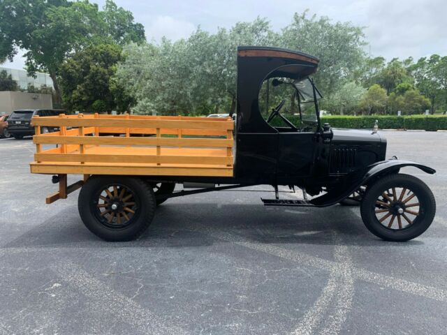 Ford Model T 1926 image number 24