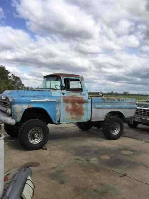 Chevrolet Apache 1958 image number 1