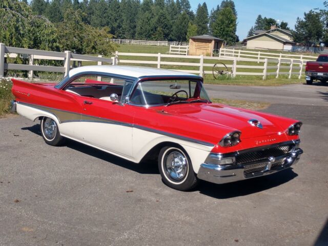 Ford Fairlane 1958 image number 0