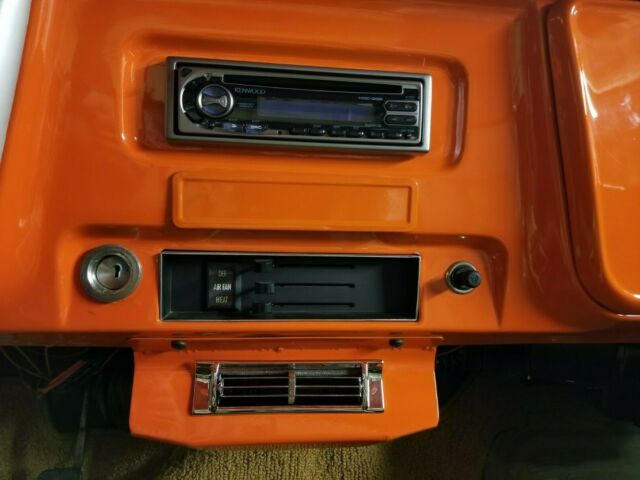 Chevrolet C-10 1967 image number 4