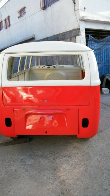 Volkswagen Bus/Vanagon 1966 image number 10