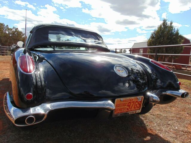 Chevrolet Corvette 1959 image number 30