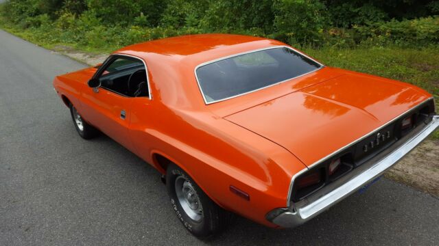 Dodge Challenger 1974 image number 1