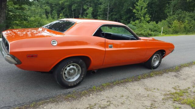 Dodge Challenger 1974 image number 29