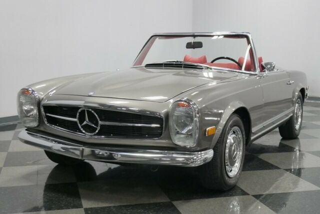 Mercedes-Benz SL-Class 1970 image number 20