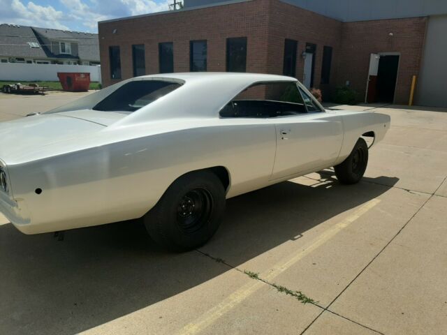 Dodge Charger 1968 image number 1