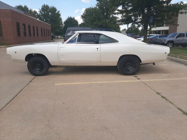 Dodge Charger 1968 image number 21