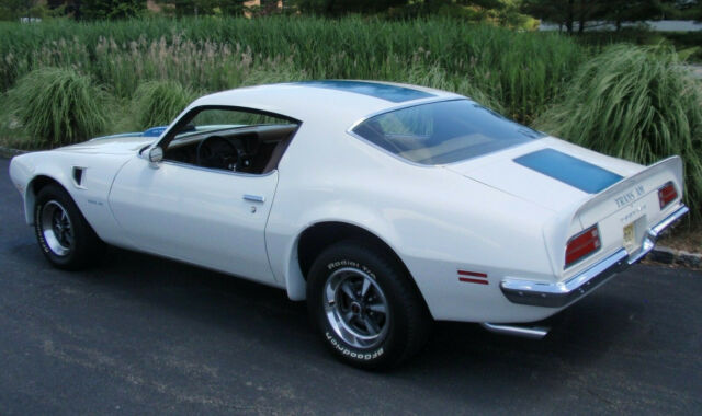 Pontiac Firebird 1971 image number 1