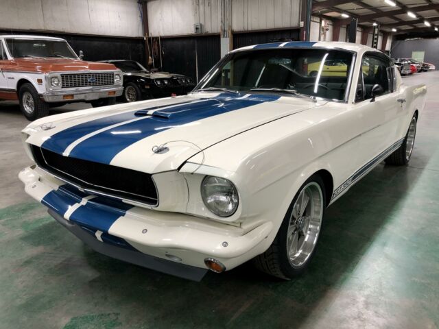 Ford Mustang 1965 image number 0