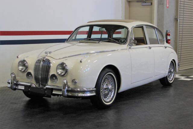 Jaguar Mark II 3.8 1962 image number 27