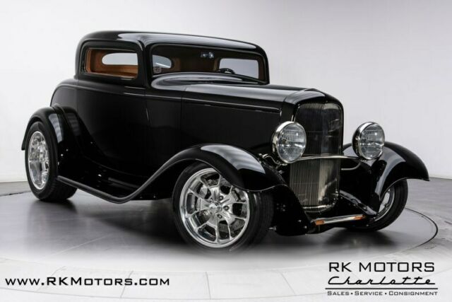 Ford 3-Window Coupe 1932 image number 18