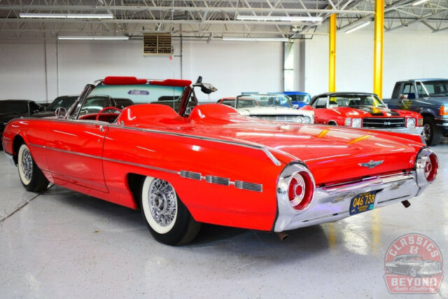 Ford Thunderbird 1962 image number 23