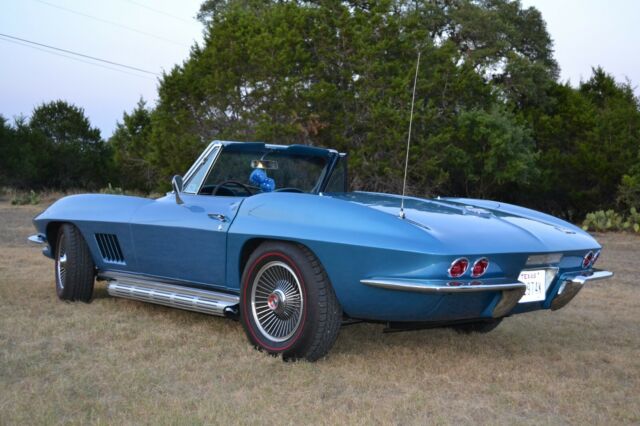 Chevrolet Corvette 1967 image number 31