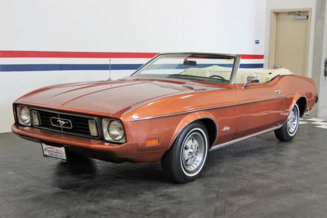 Ford Mustang 1973 image number 27