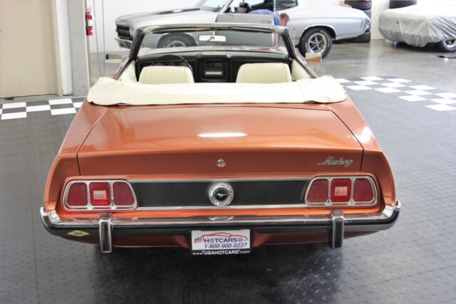 Ford Mustang 1973 image number 32